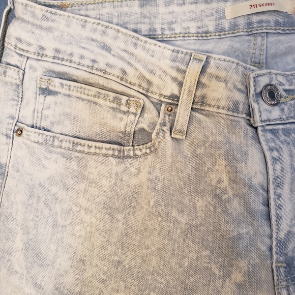 Levi's | Size 30 - Picture 6 of 9